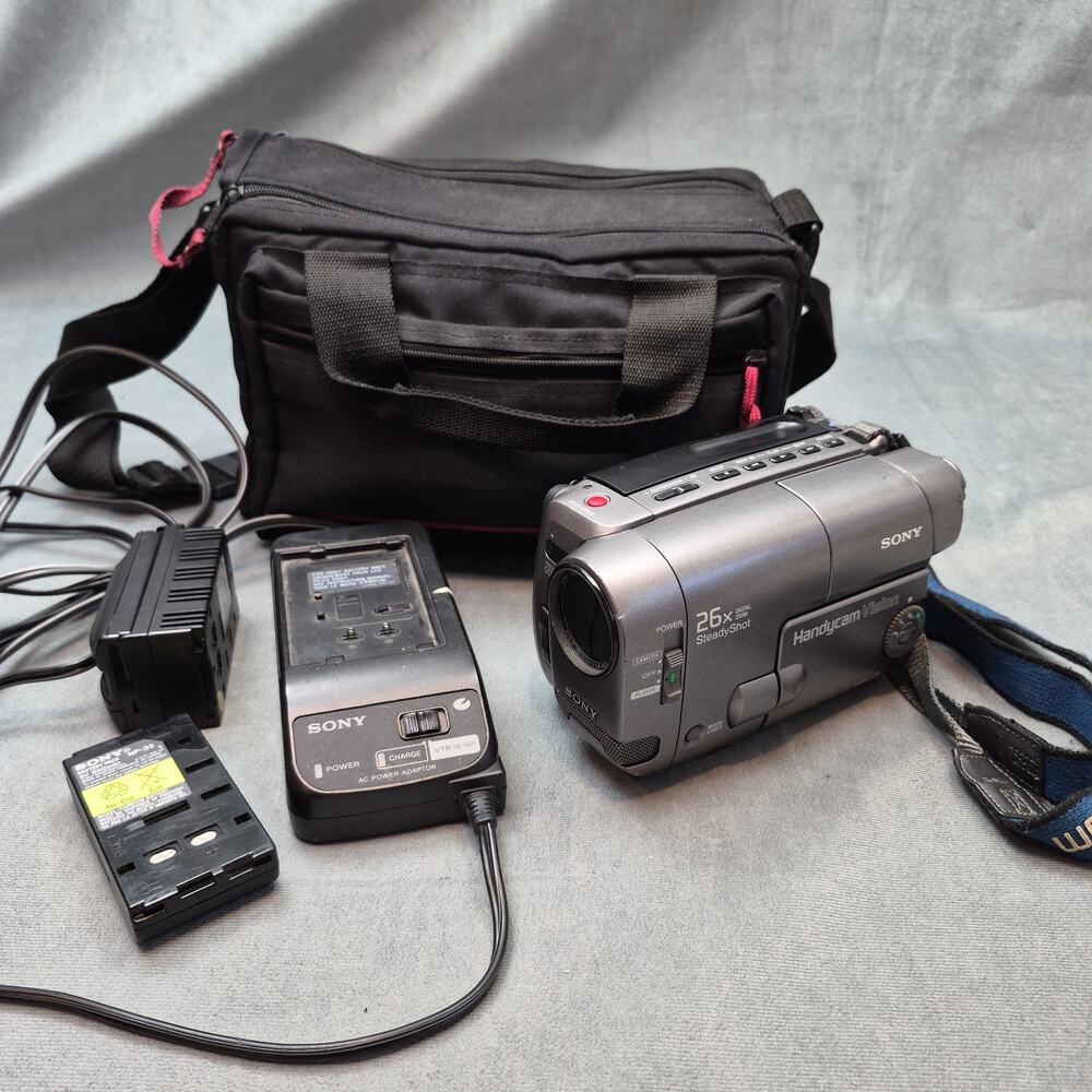 Sony Handycam Vision CCD-TRV22 Video8 8mm Camcorder - Untested As-Is Parts Only
